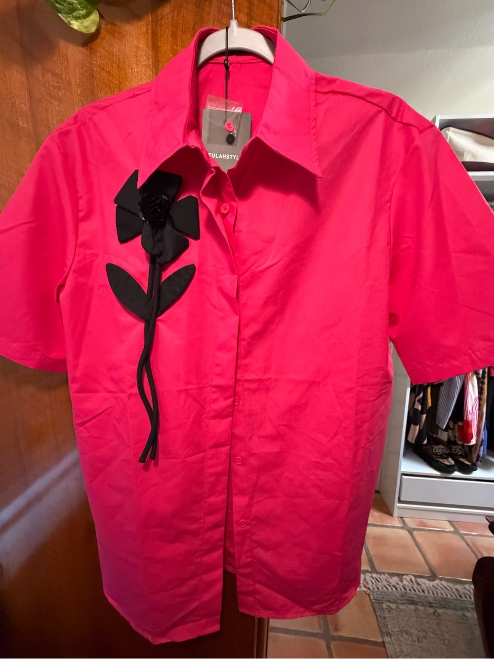 Beulah Style Hot Pink Black Floral Applique Button Down Shirt NWT